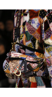 Details Christian Dior , Details Dior Fall 2018 Ready-to-Wear , Детали показа Кристиан Диор , Детали показа Диор осень зима 2018 , Fashion show , неделя моды в Париже , PFW , Мария Грация Кьюри , Mainstyles